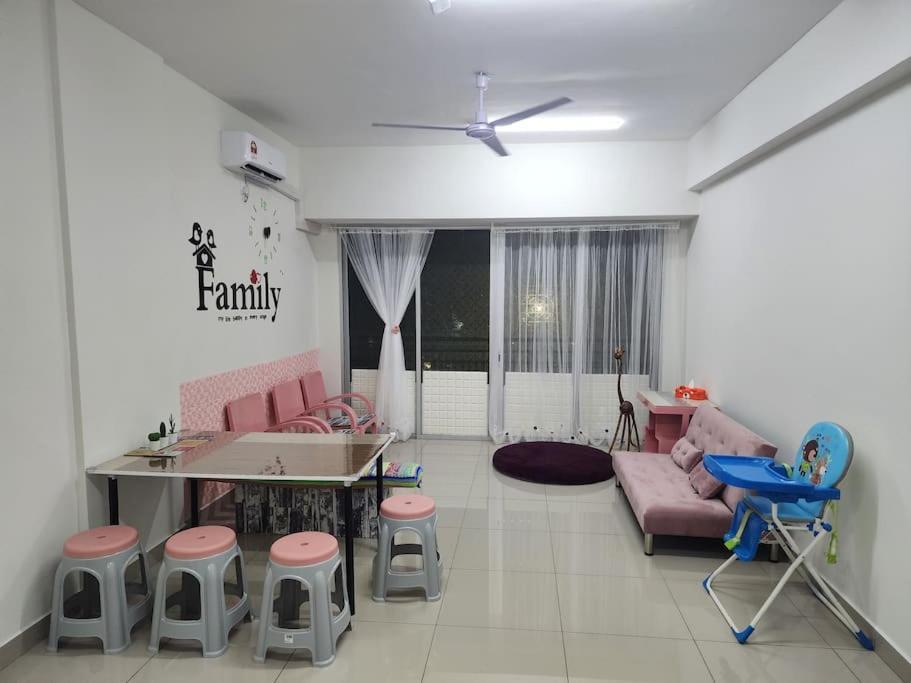 Cozy Familee Homestay Simpang Ampat  المظهر الخارجي الصورة